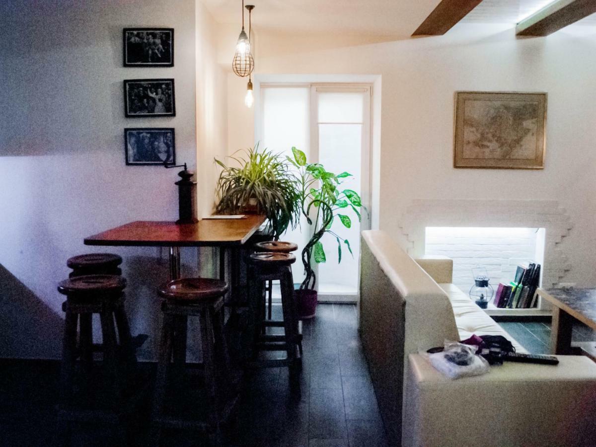 Hostel Uyutniy Dvorik Одеса Екстериор снимка