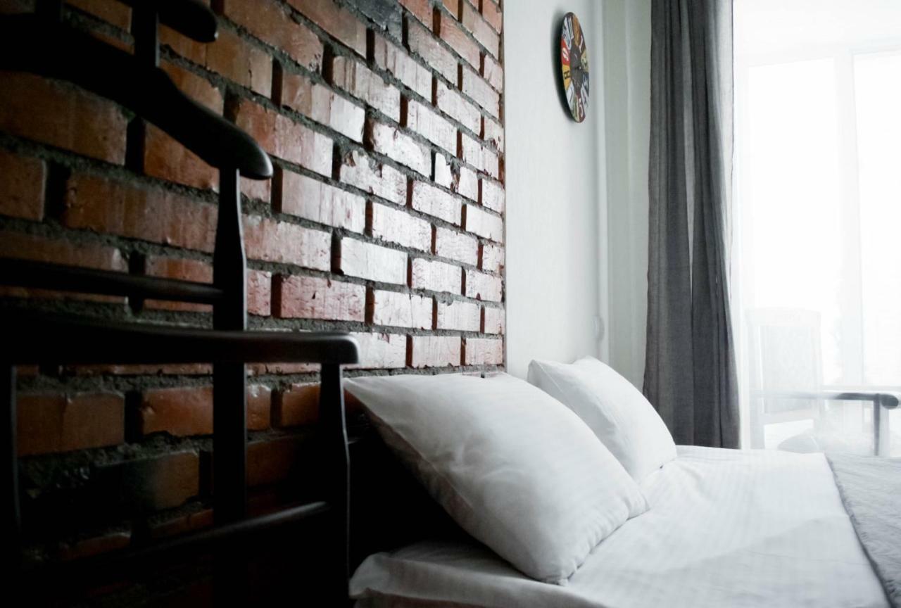 Hostel Uyutniy Dvorik Одеса Екстериор снимка